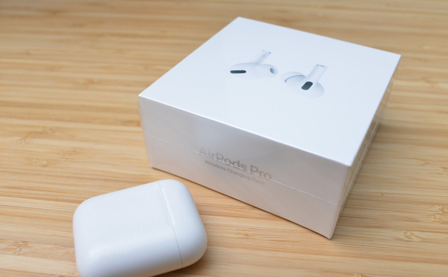 2026 新世代 AirPods Pro 曝光：蘋果將推出具鏡頭與 AI 功能的高階耳機
